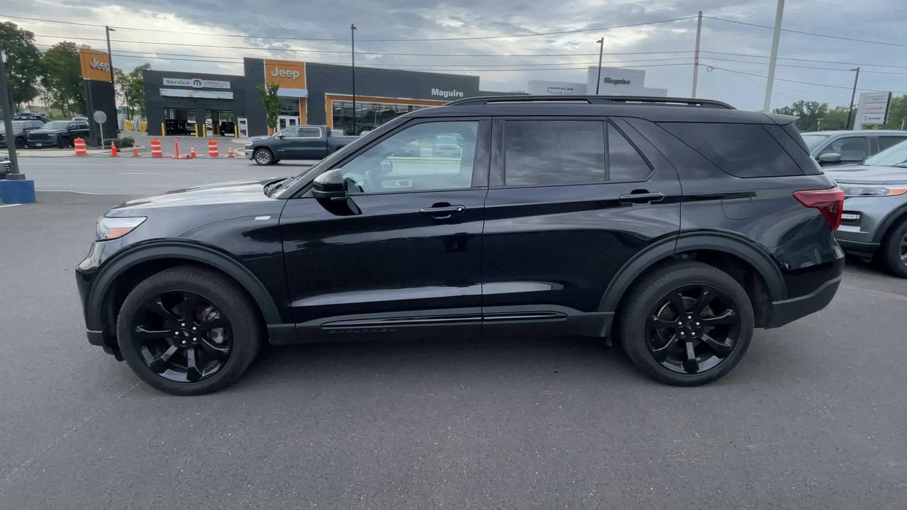 2023 Ford Explorer ST-Line