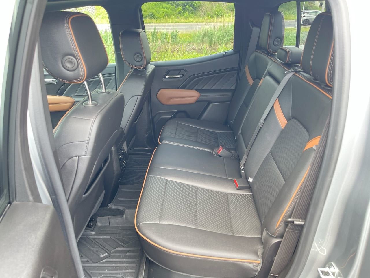 2023 GMC Canyon 4WD AT4