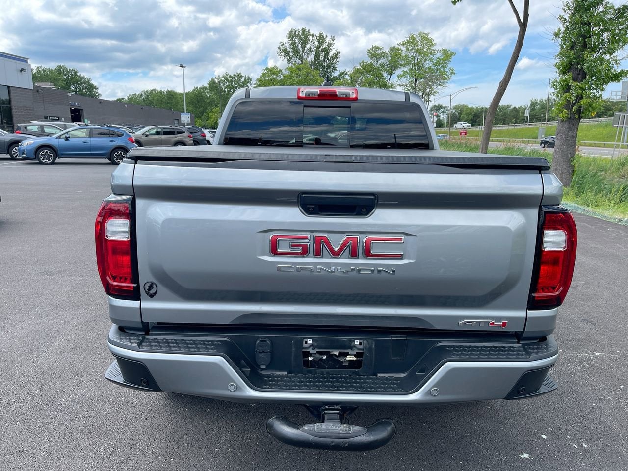 2023 GMC Canyon 4WD AT4