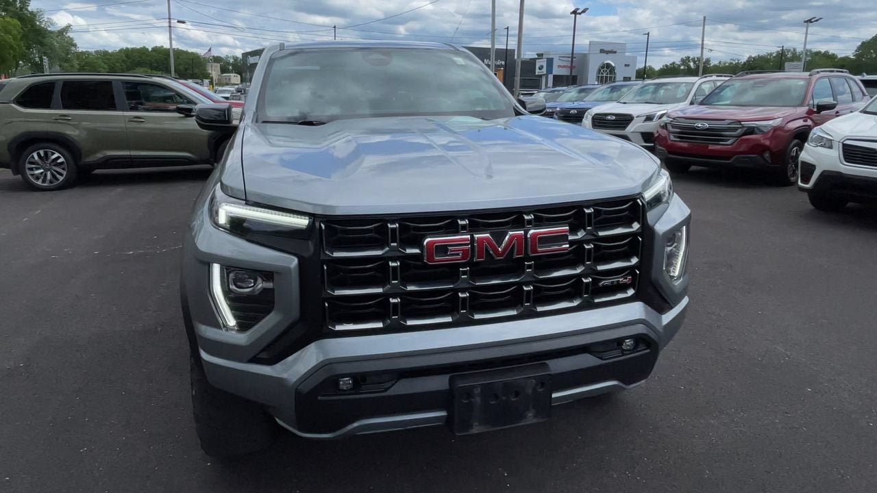 2023 GMC Canyon 4WD AT4