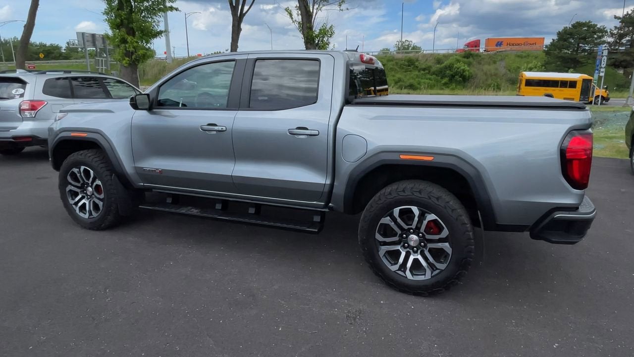 2023 GMC Canyon 4WD AT4