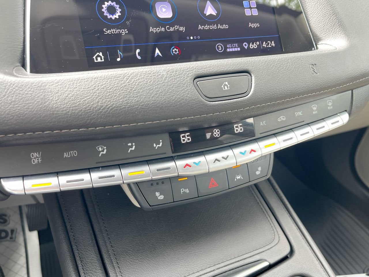 2020 Cadillac XT4 AWD Premium Luxury