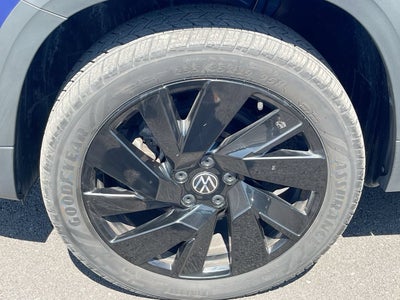 2023 Volkswagen Taos SE