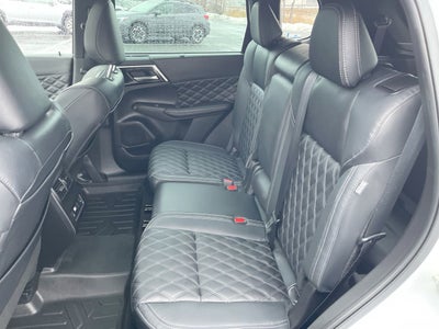 2023 Mitsubishi Outlander SEL Black Edition