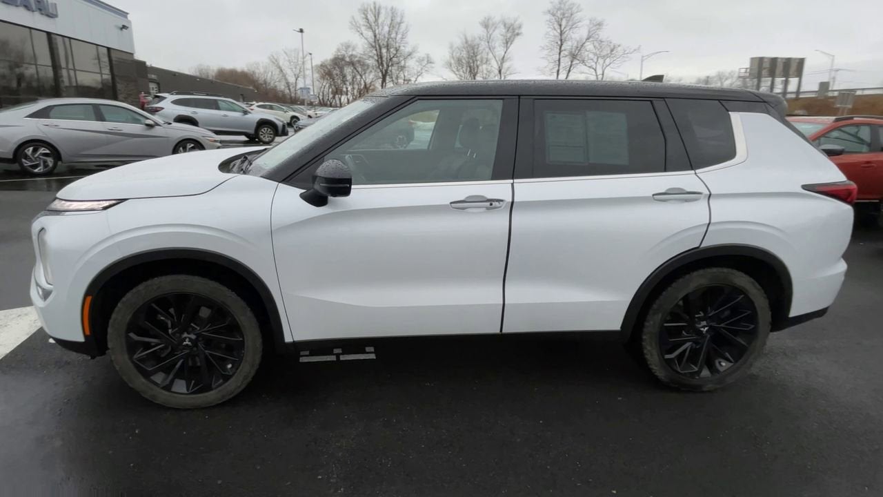 2023 Mitsubishi Outlander SEL Black Edition