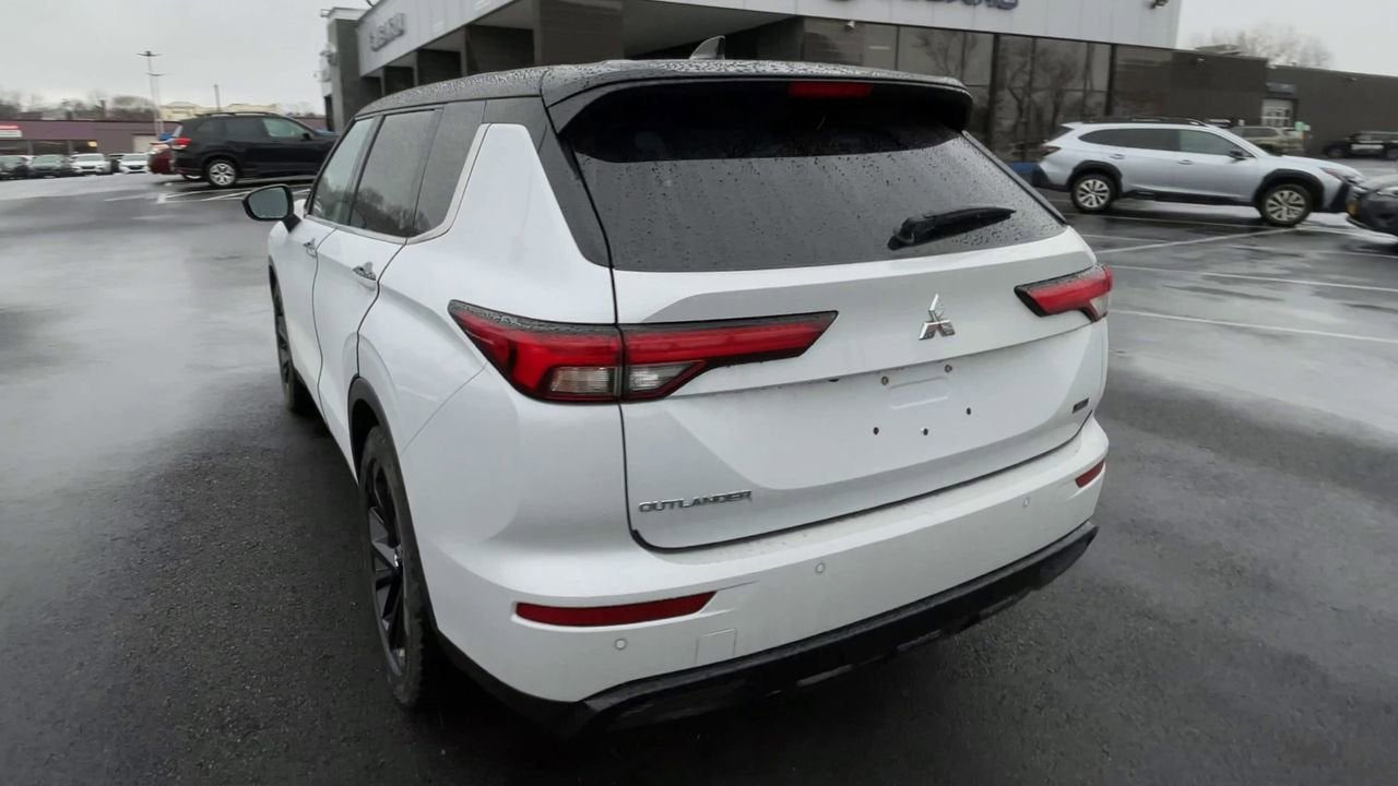 2023 Mitsubishi Outlander SEL Black Edition