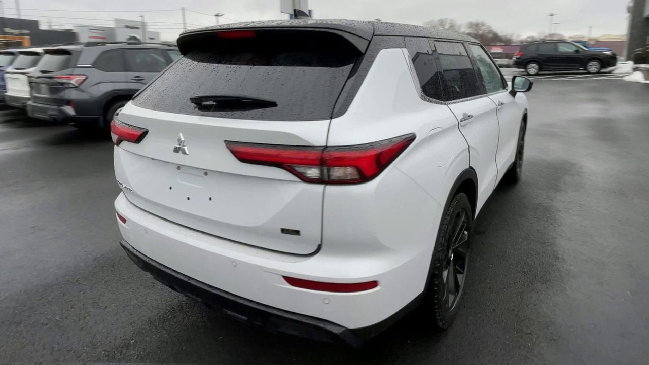 2023 Mitsubishi Outlander SEL Black Edition