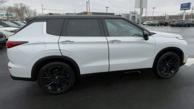 2023 Mitsubishi Outlander SEL Black Edition