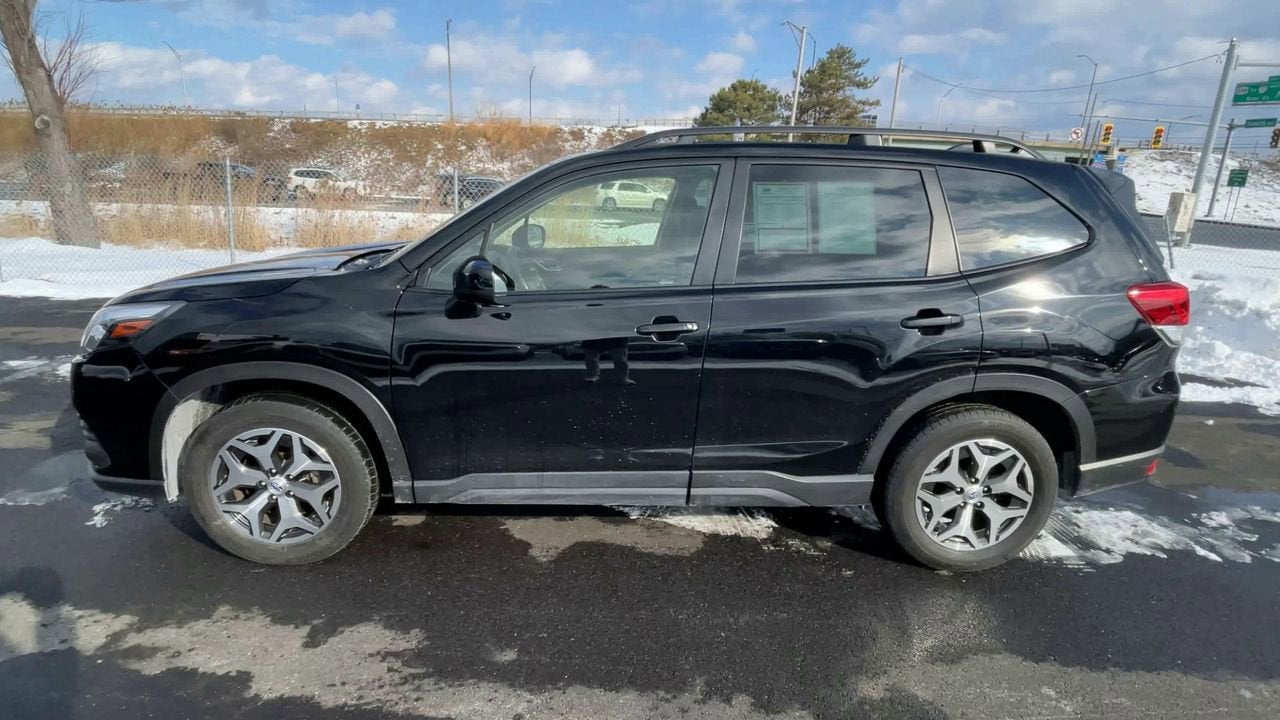 2023 Subaru Forester Premium