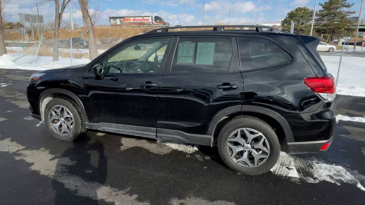 2023 Subaru Forester Premium