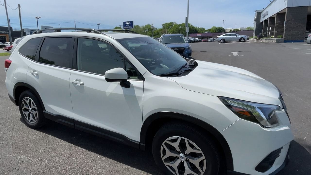 2024 Subaru Forester Premium