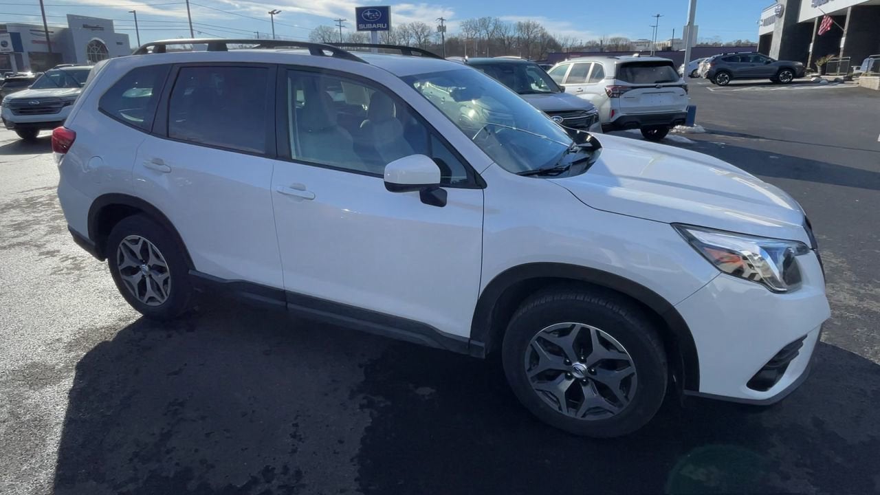 2023 Subaru Forester Premium