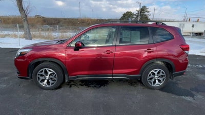 2023 Subaru Forester Premium
