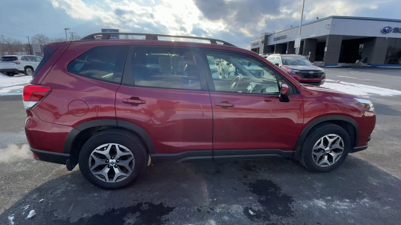 2023 Subaru Forester Premium