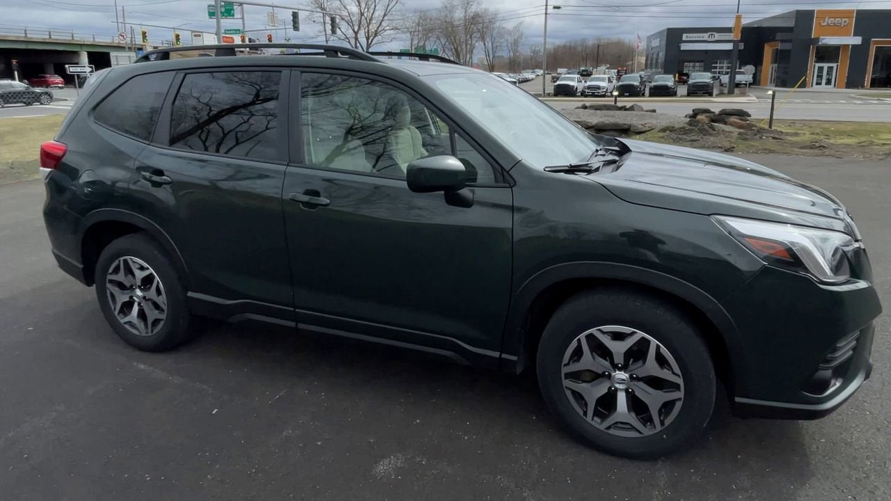 2023 Subaru Forester Premium