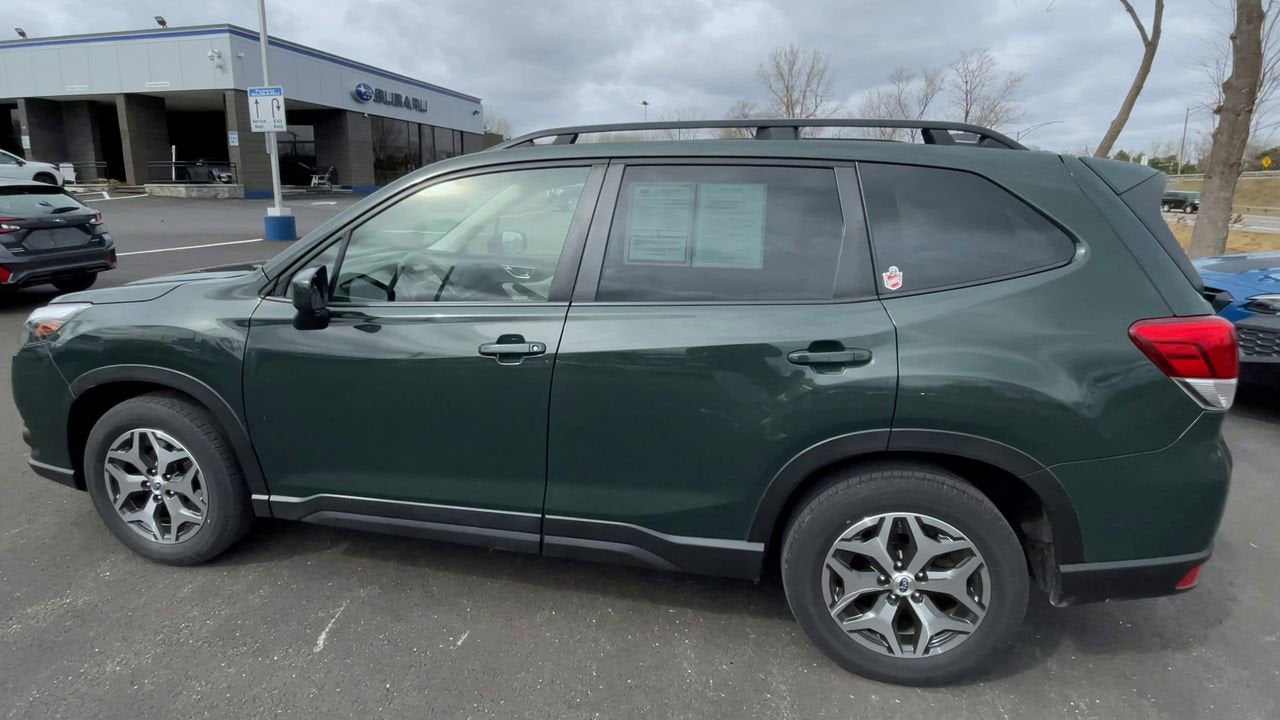 2023 Subaru Forester Premium