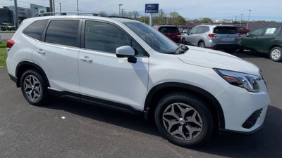 2023 Subaru Forester Premium