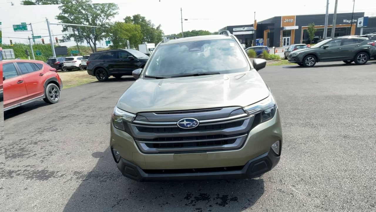 2025 Subaru Forester Premium