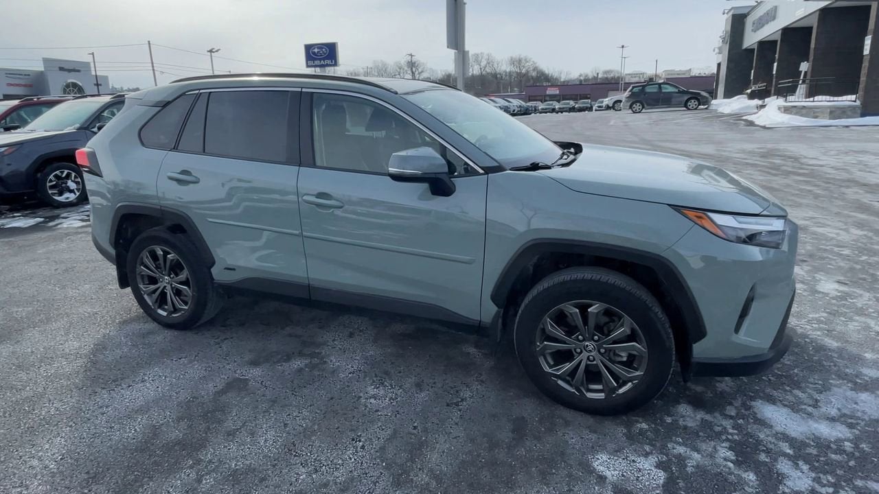 2023 Toyota RAV4 Hybrid XLE Premium