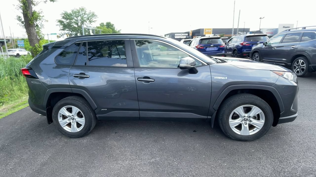 2021 Toyota RAV4 Hybrid XLE