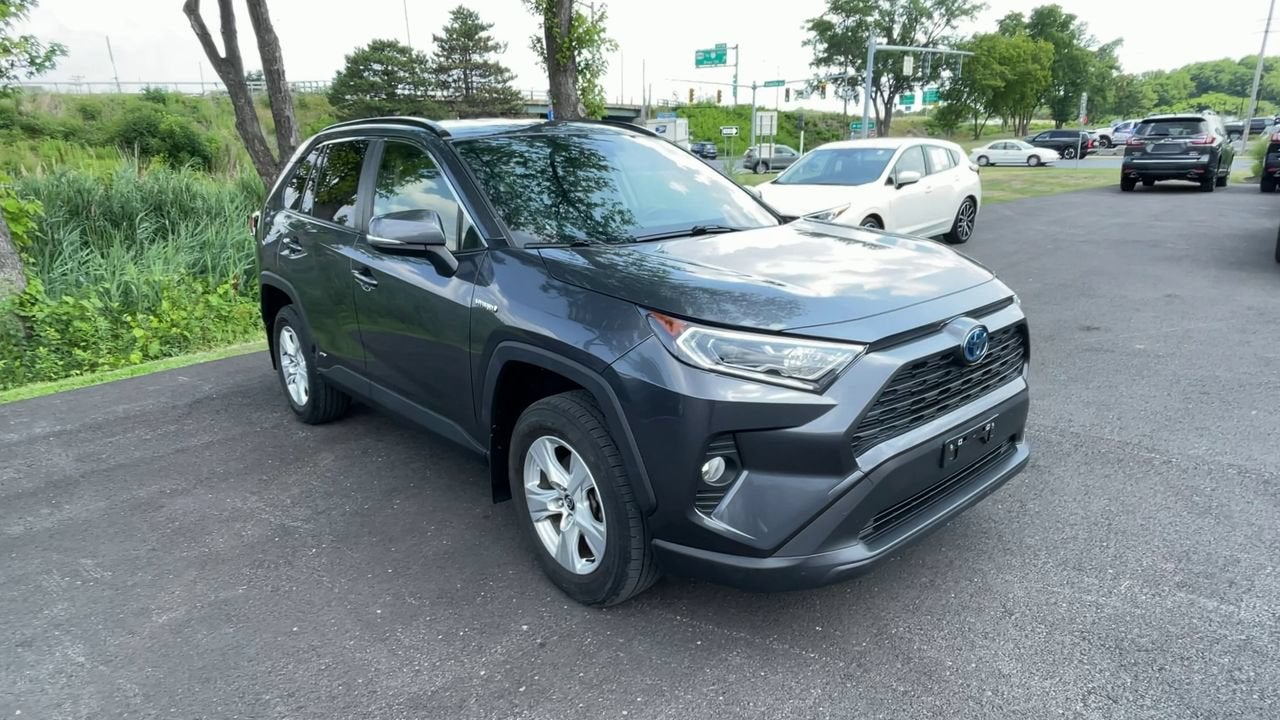 2021 Toyota RAV4 Hybrid XLE