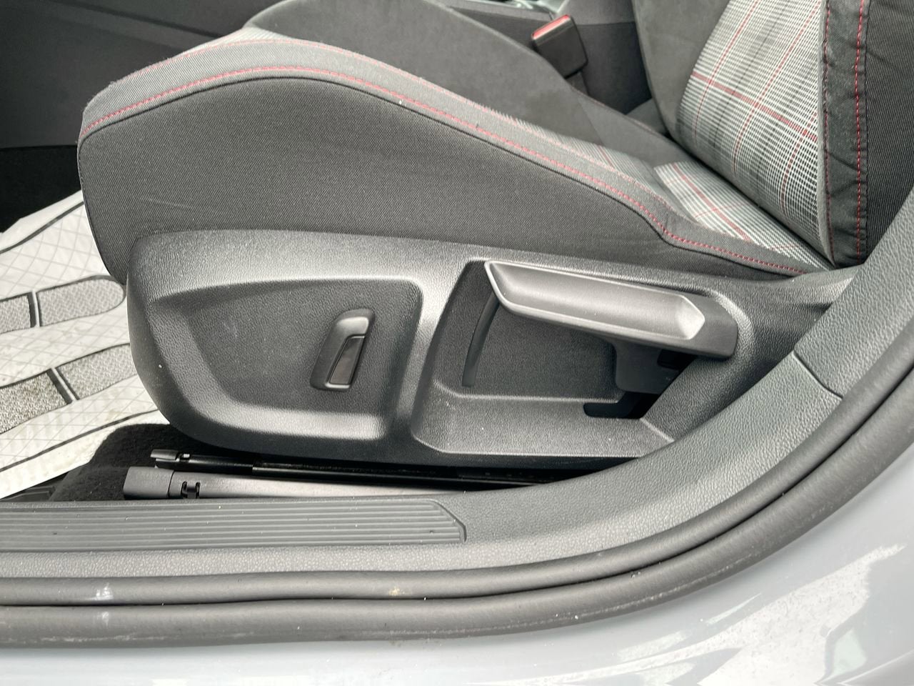 2024 Volkswagen Golf GTI S