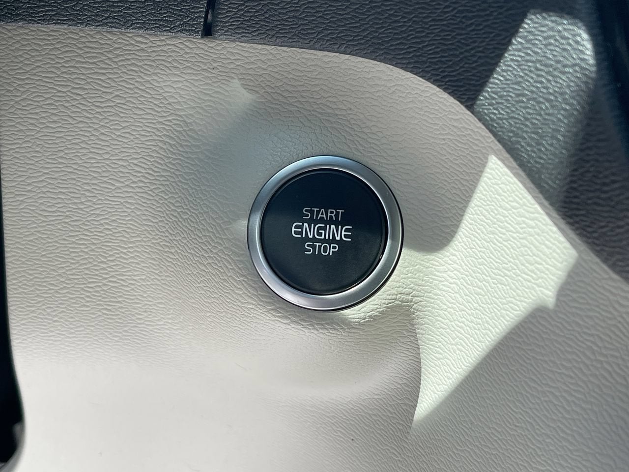 2020 Volvo XC40 Momentum