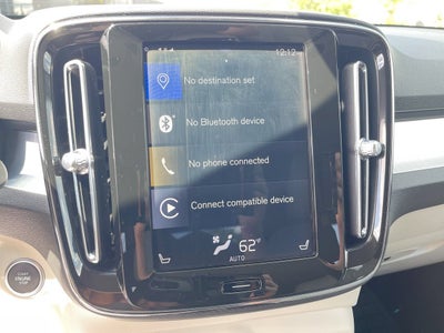 2020 Volvo XC40 Momentum