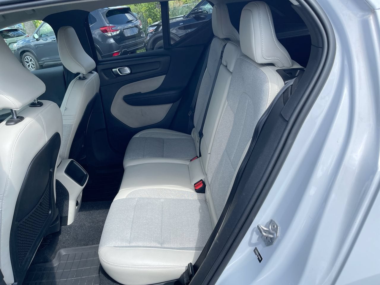 2020 Volvo XC40 Momentum