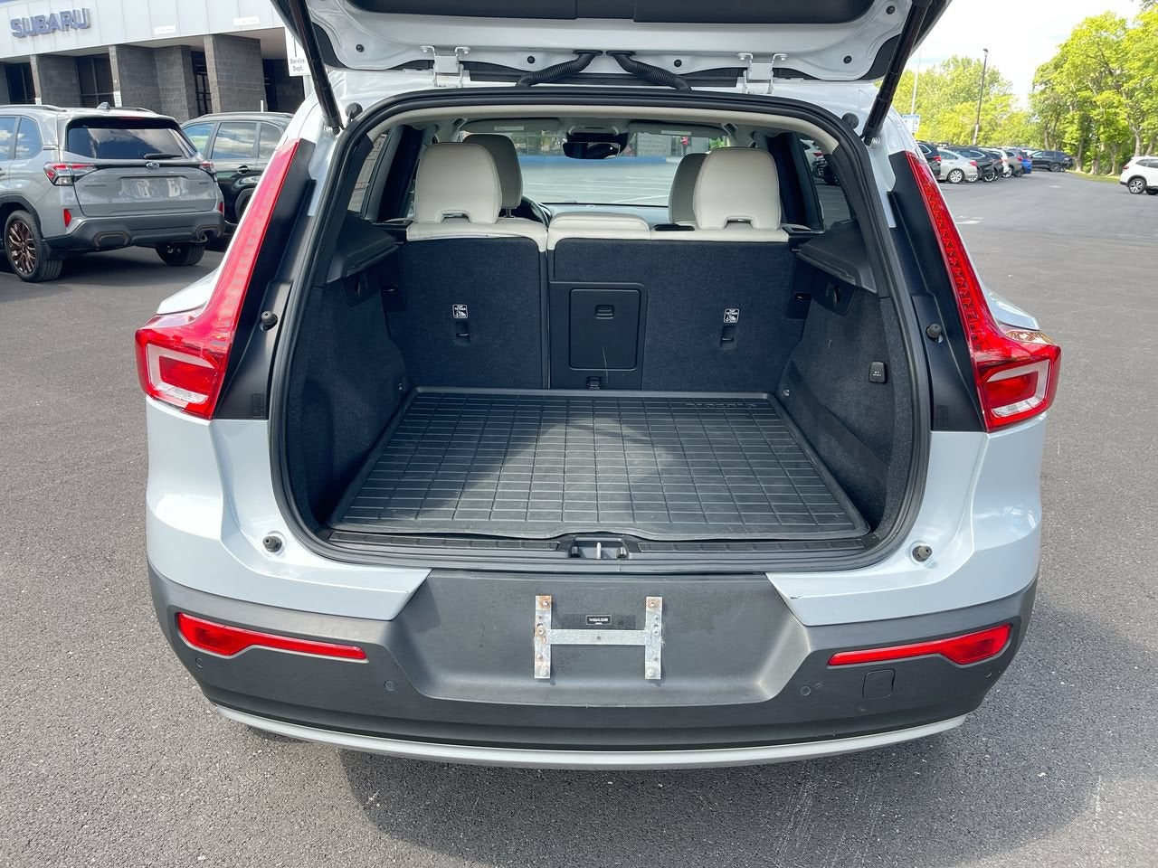 2020 Volvo XC40 Momentum
