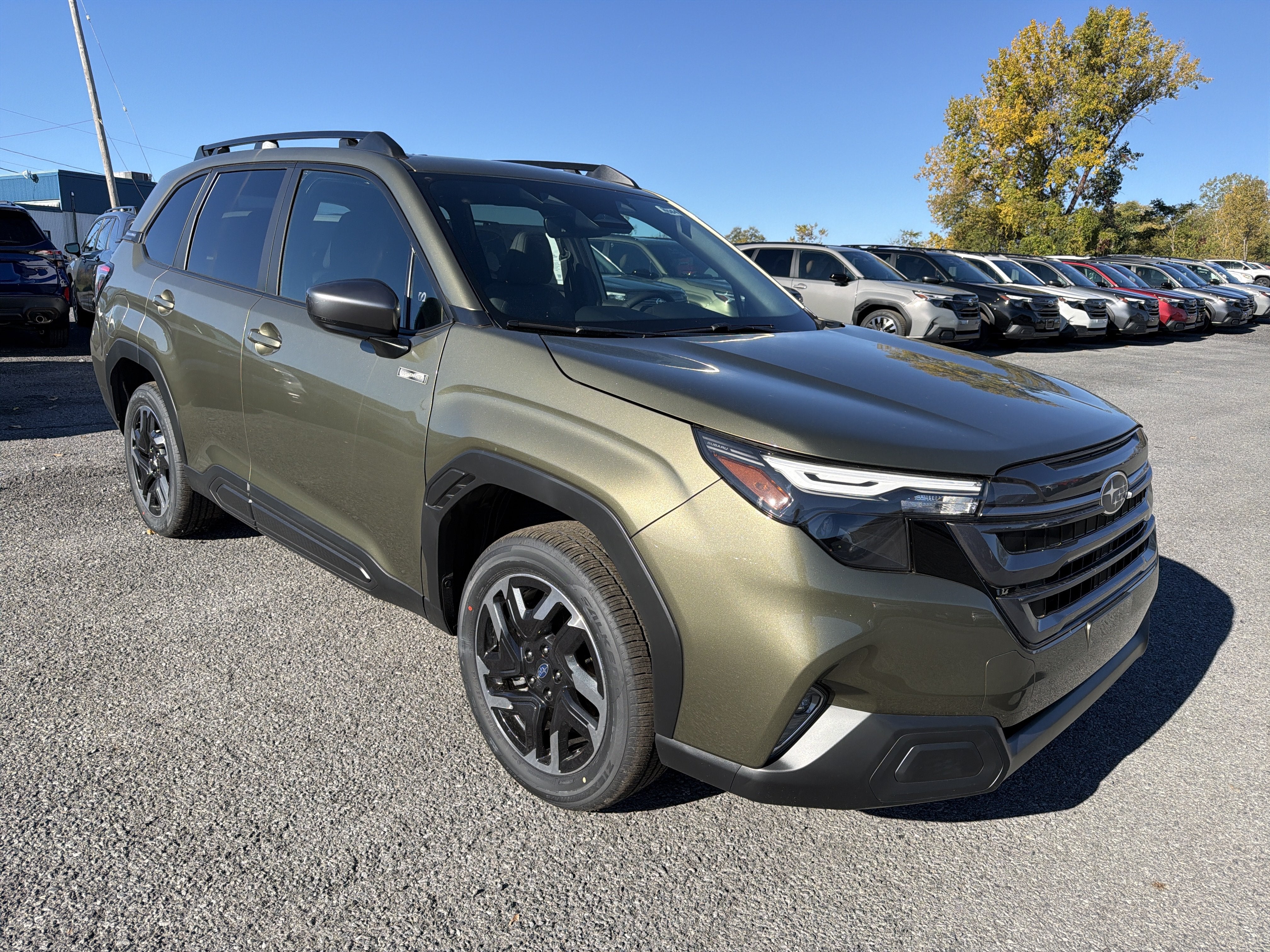 2026 Subaru FORESTER Premium Hybrid