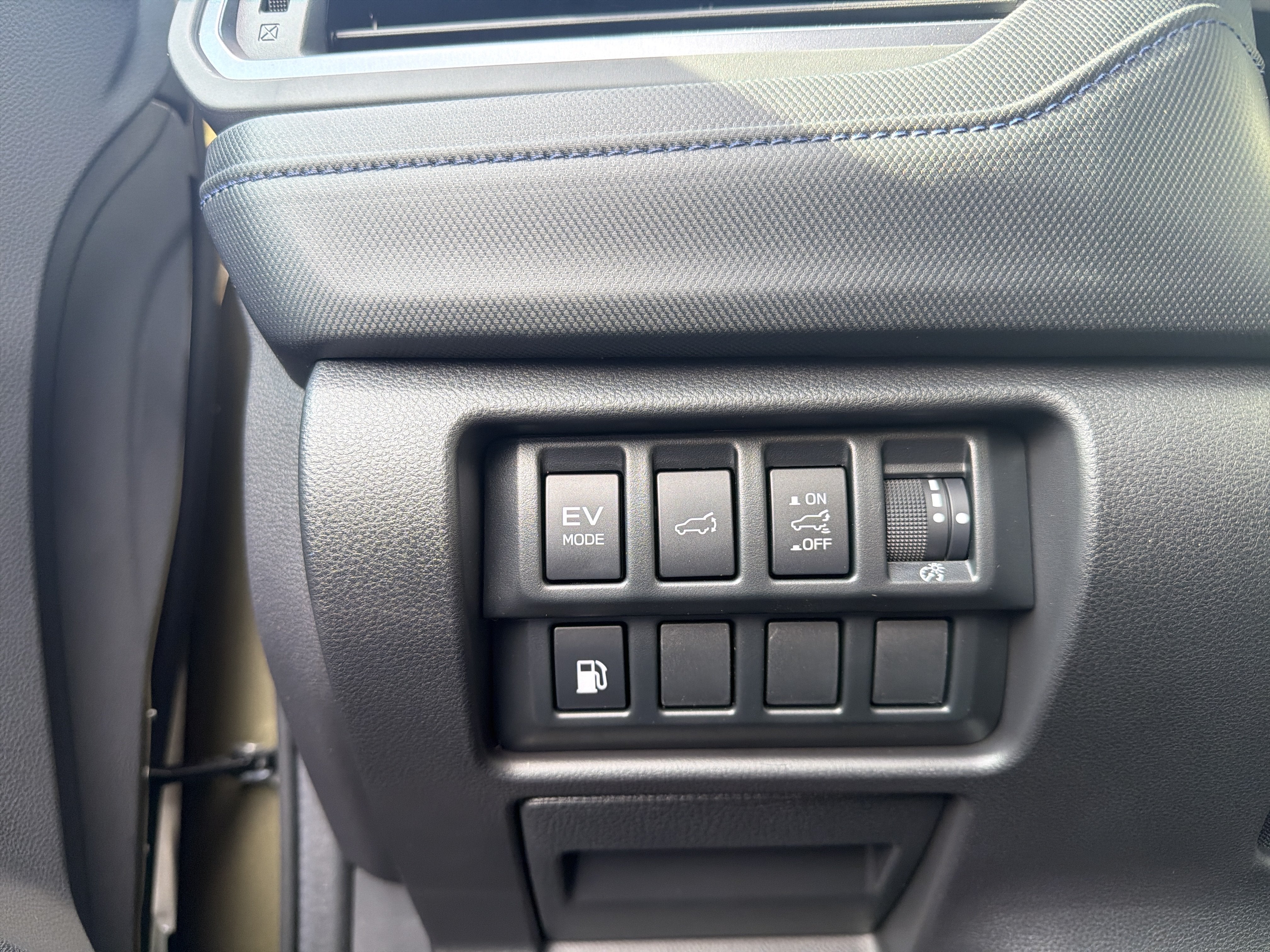 2026 Subaru FORESTER Limited Hybrid