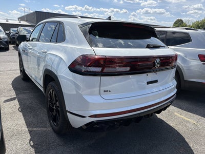 2026 Volkswagen Atlas Cross Sport 2.0T SEL R-Line Black 4MOTION