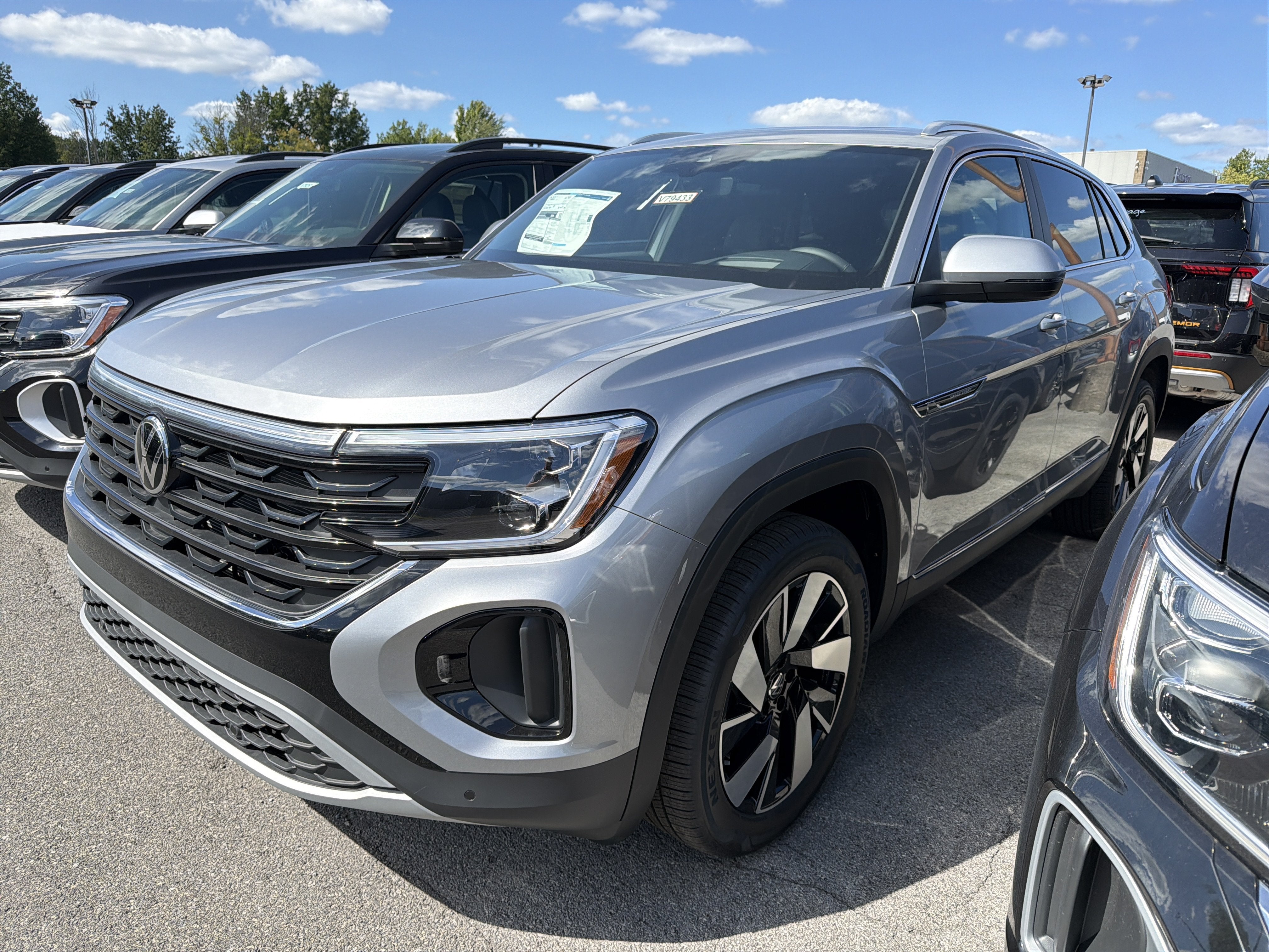 2026 Volkswagen Atlas Cross Sport 2.0T SEL 4MOTION