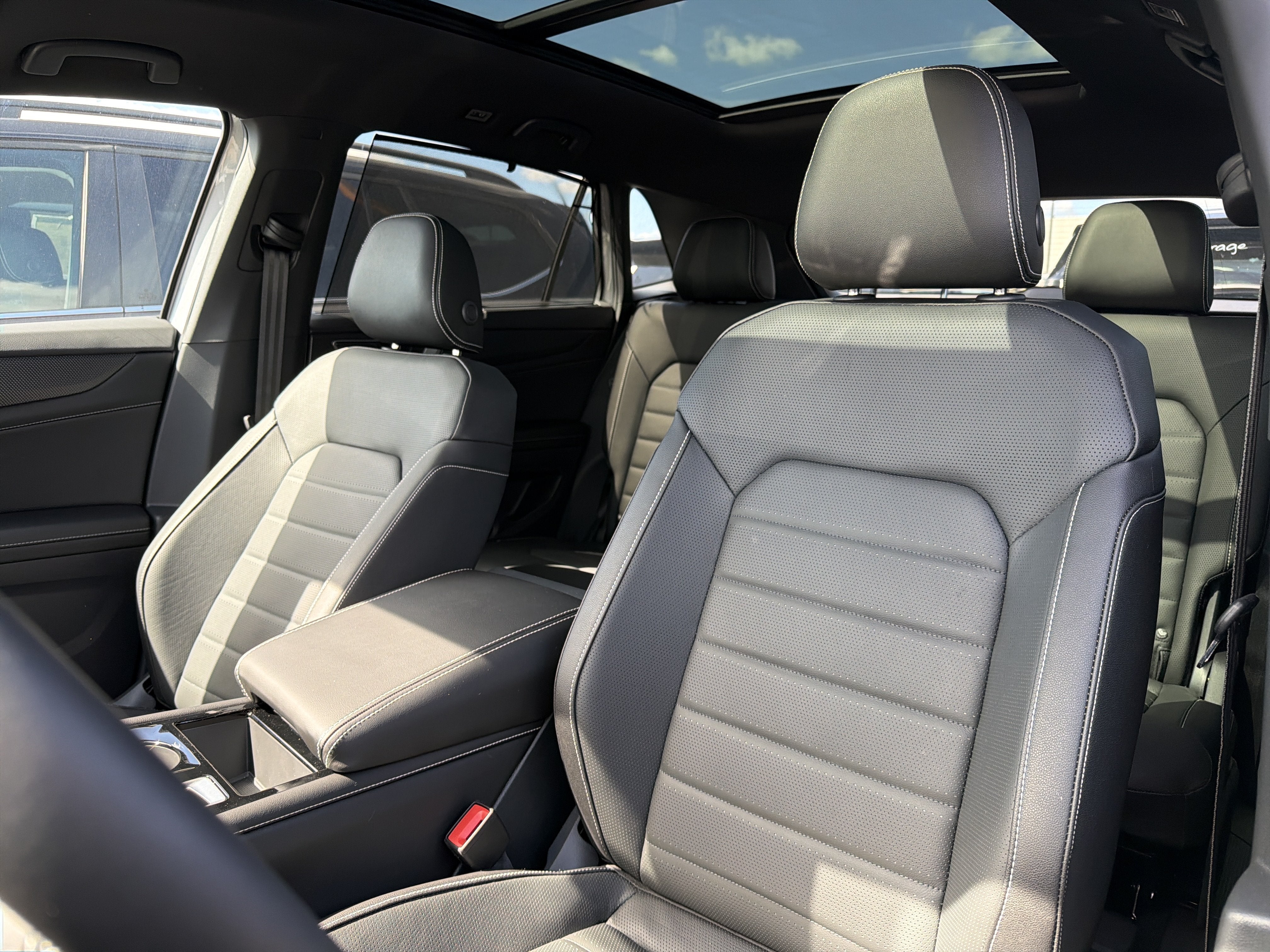 2026 Volkswagen Atlas Cross Sport 2.0T SEL 4MOTION