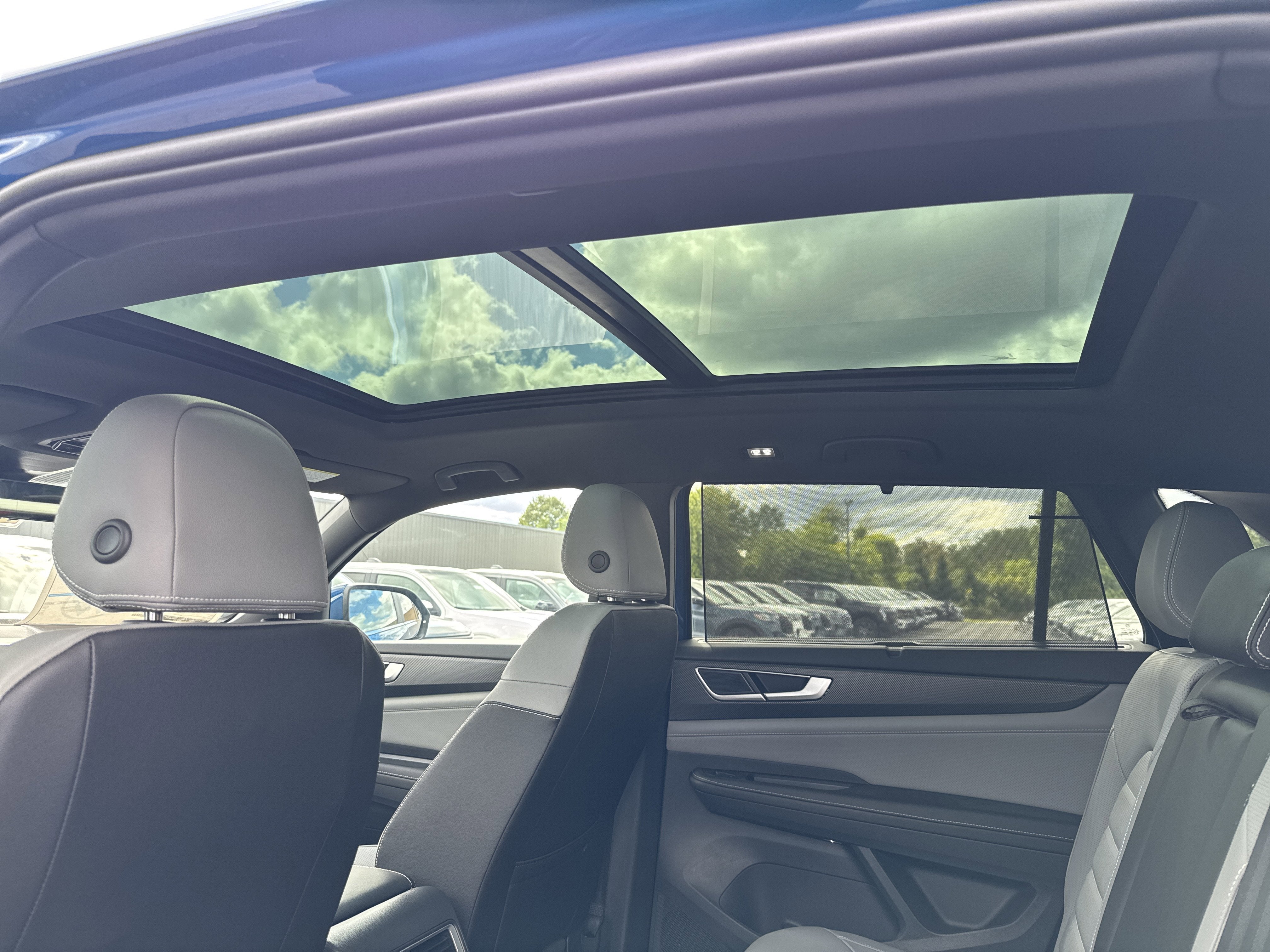 2026 Volkswagen Atlas Cross Sport 2.0T SEL 4MOTION