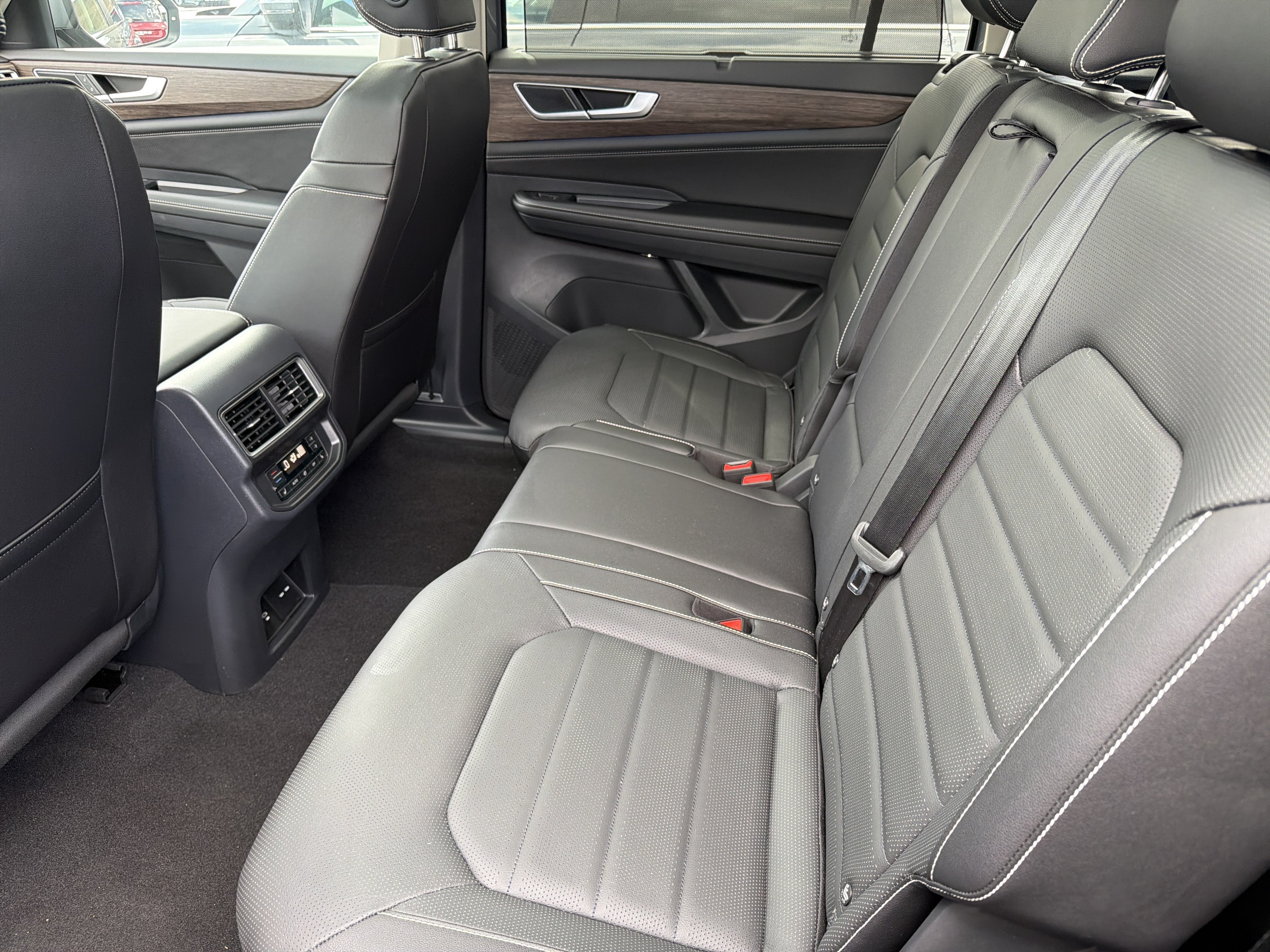 2026 Volkswagen Atlas 2.0T SEL 4MOTION