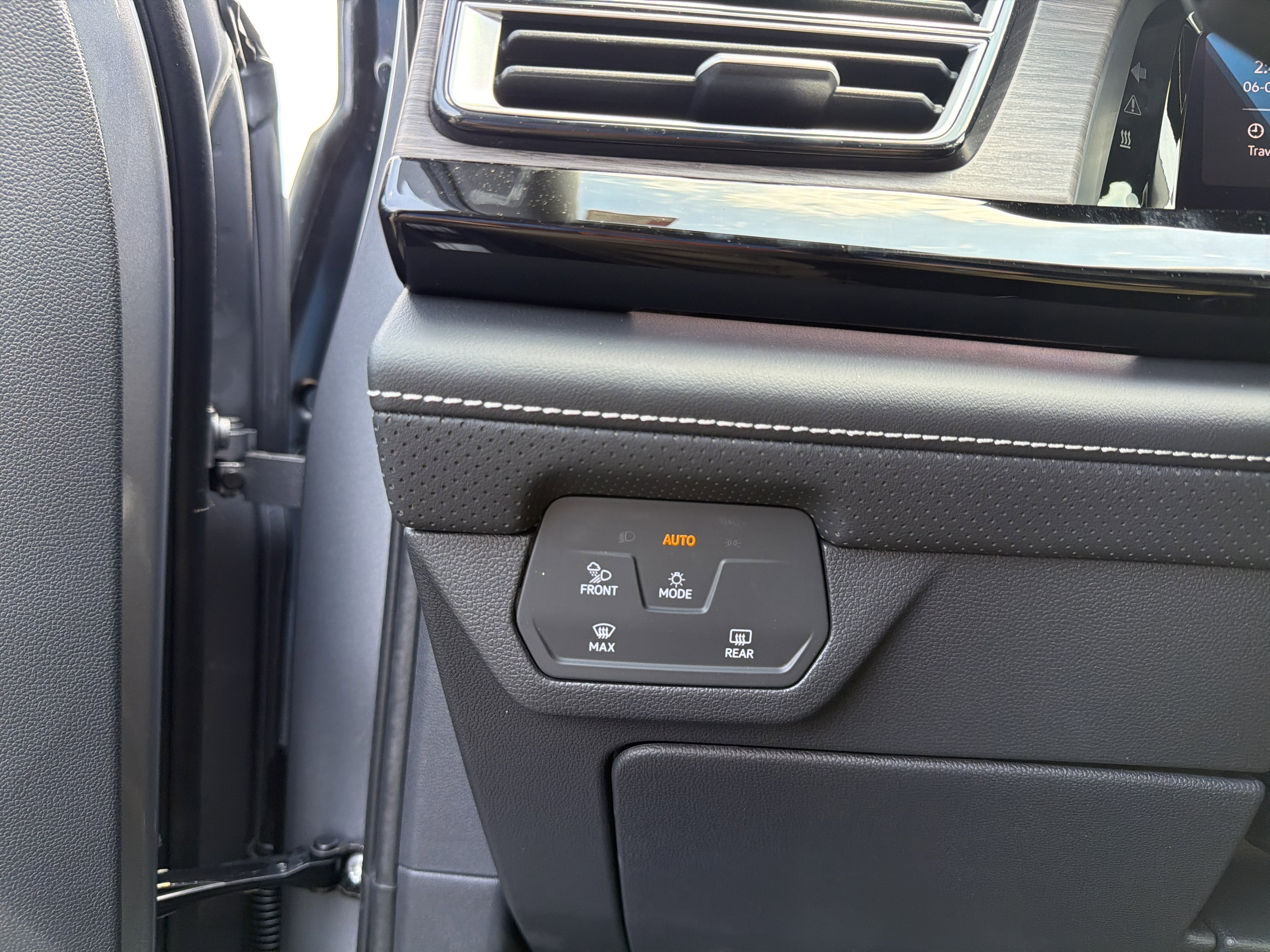 2026 Volkswagen Atlas 2.0T SEL 4MOTION