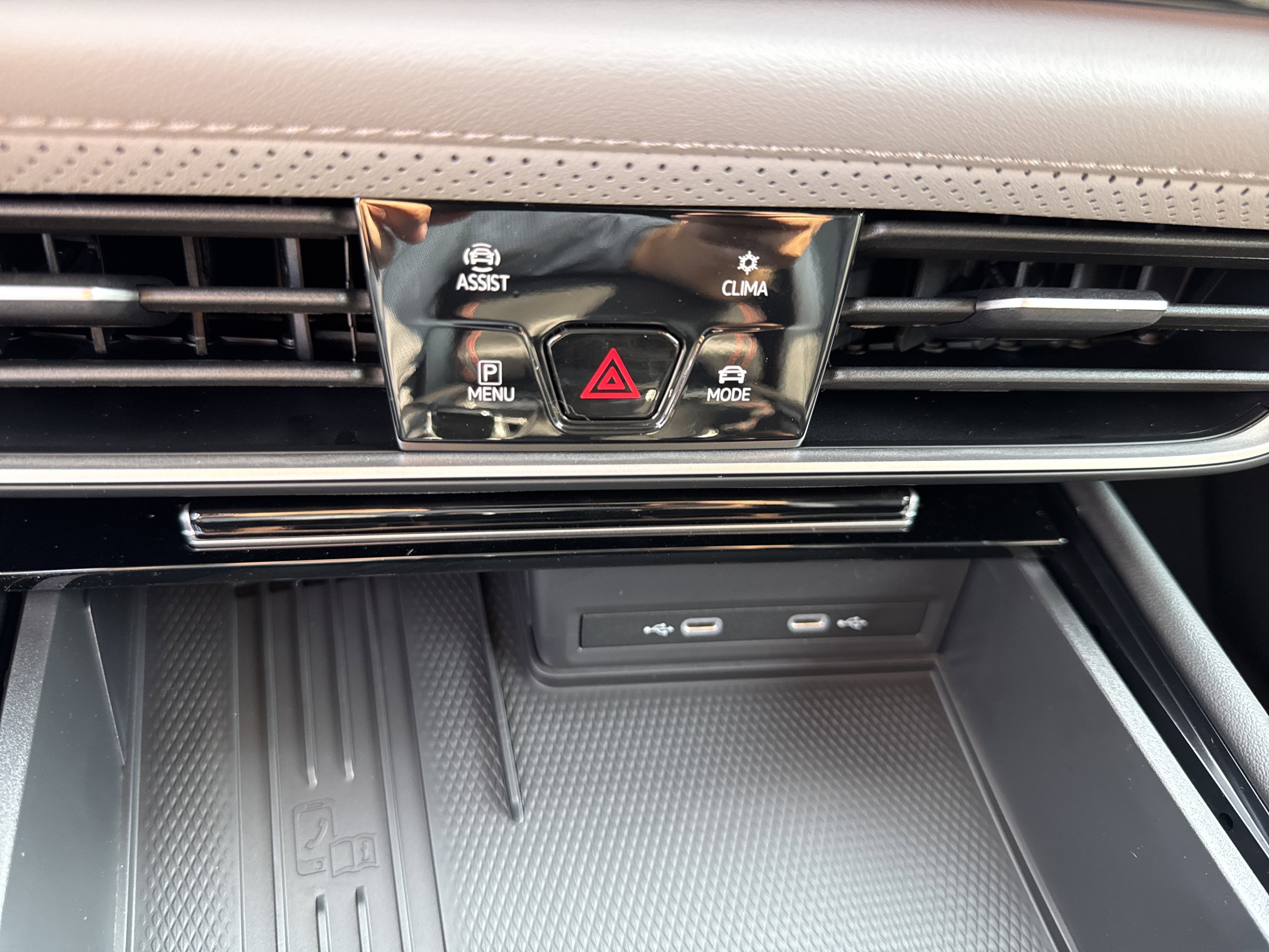 2026 Volkswagen Atlas 2.0T Peak Edition 4MOTION