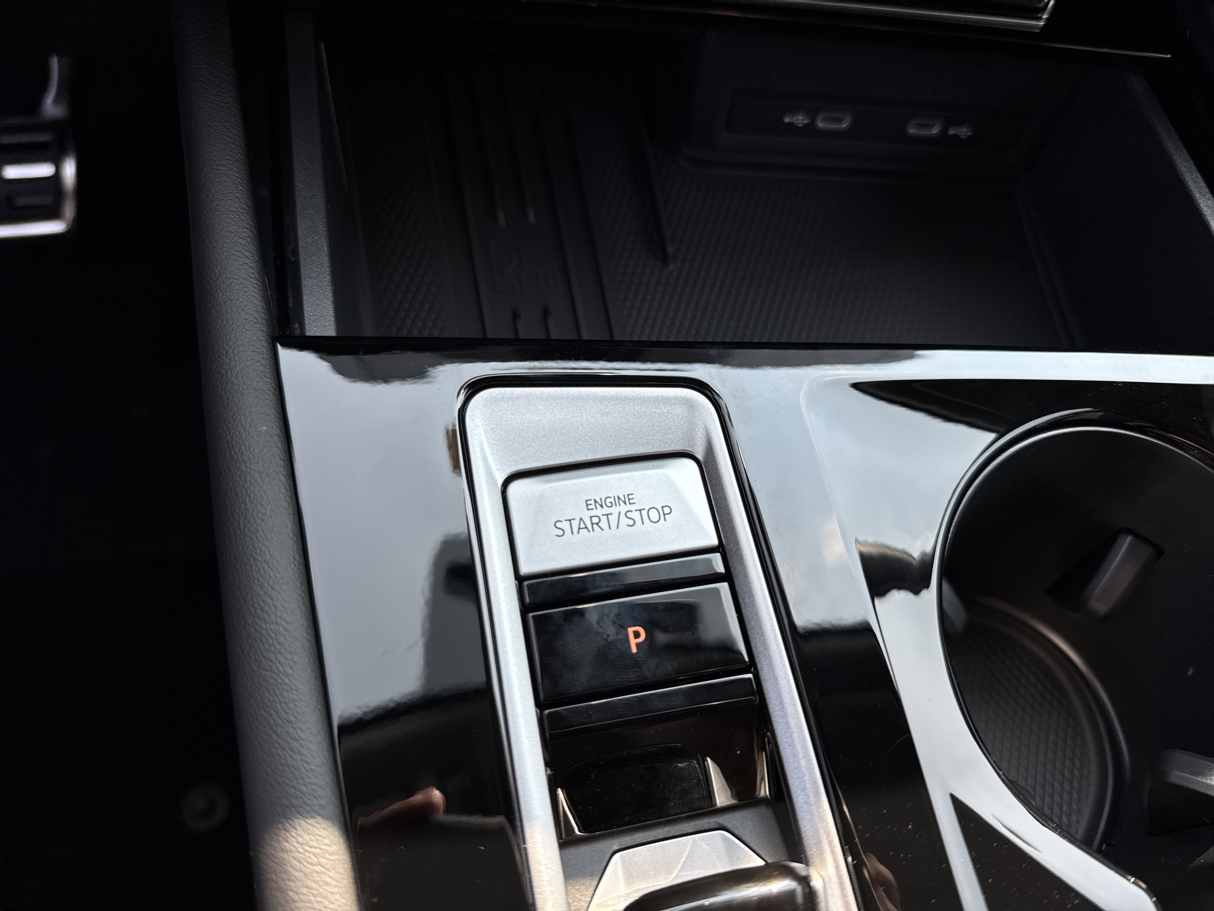 2026 Volkswagen Atlas 2.0T Peak Edition 4MOTION