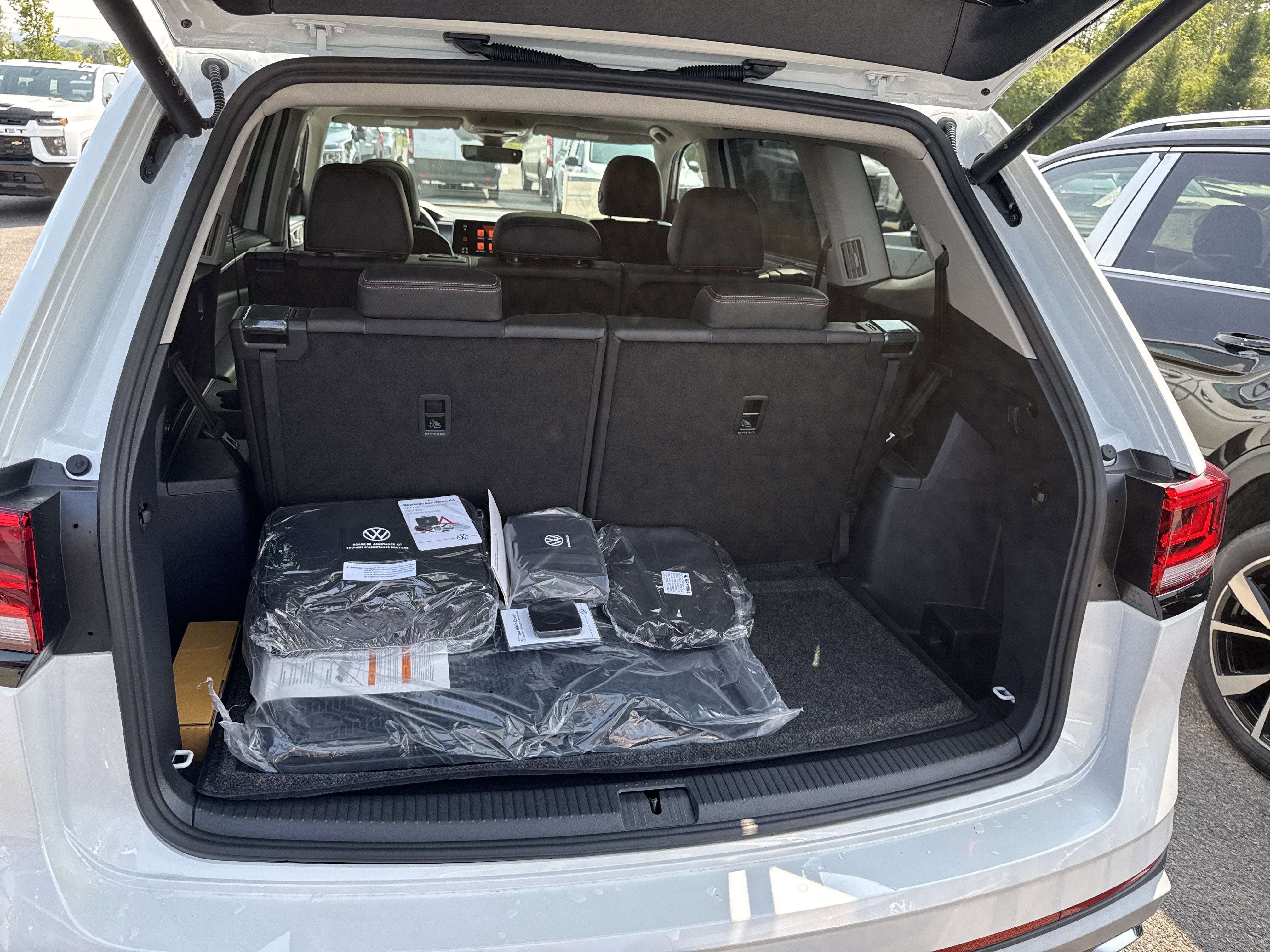 2026 Volkswagen Atlas 2.0T Peak Edition 4MOTION