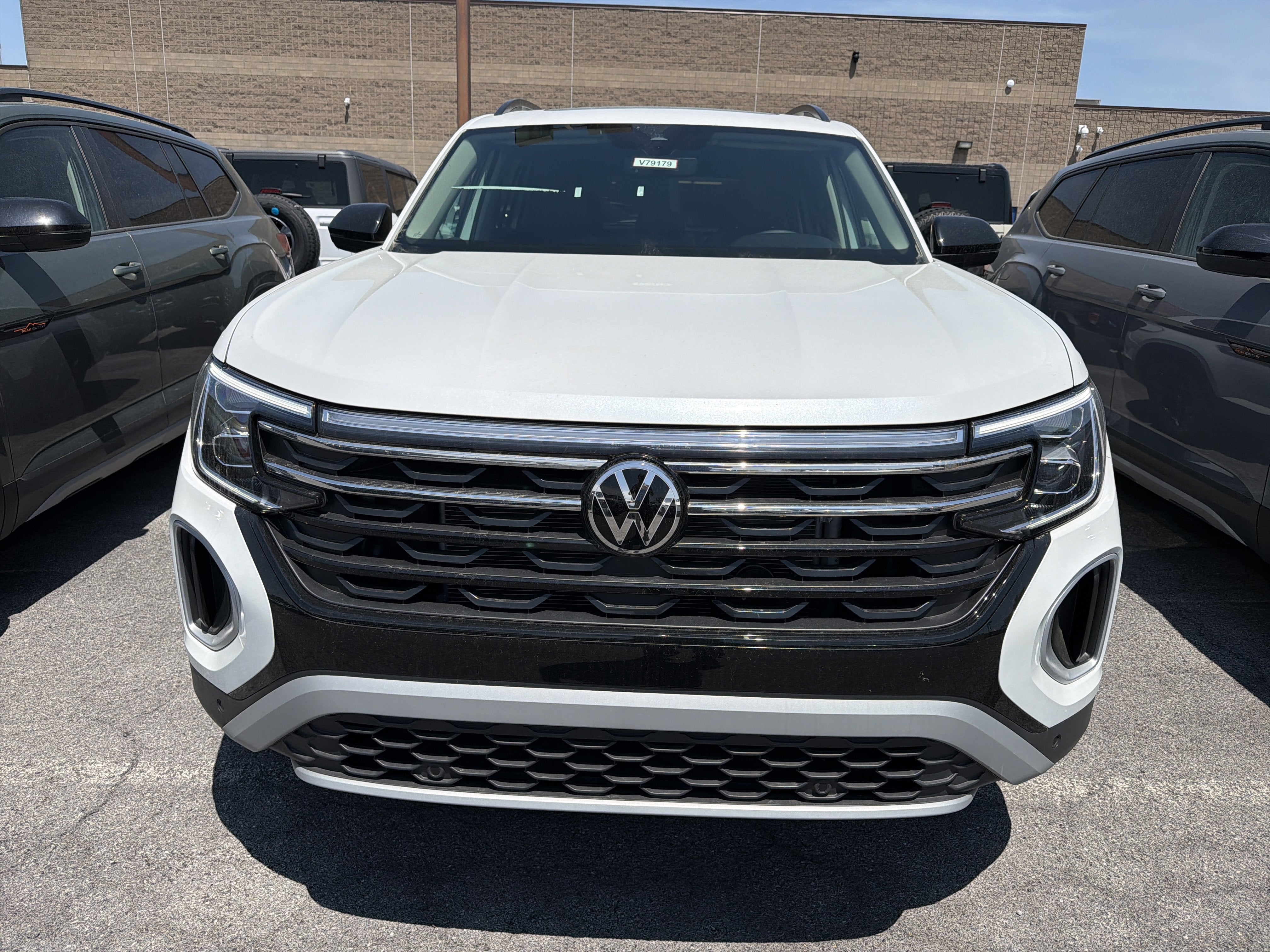 2026 Volkswagen Atlas 2.0T Peak Edition 4MOTION