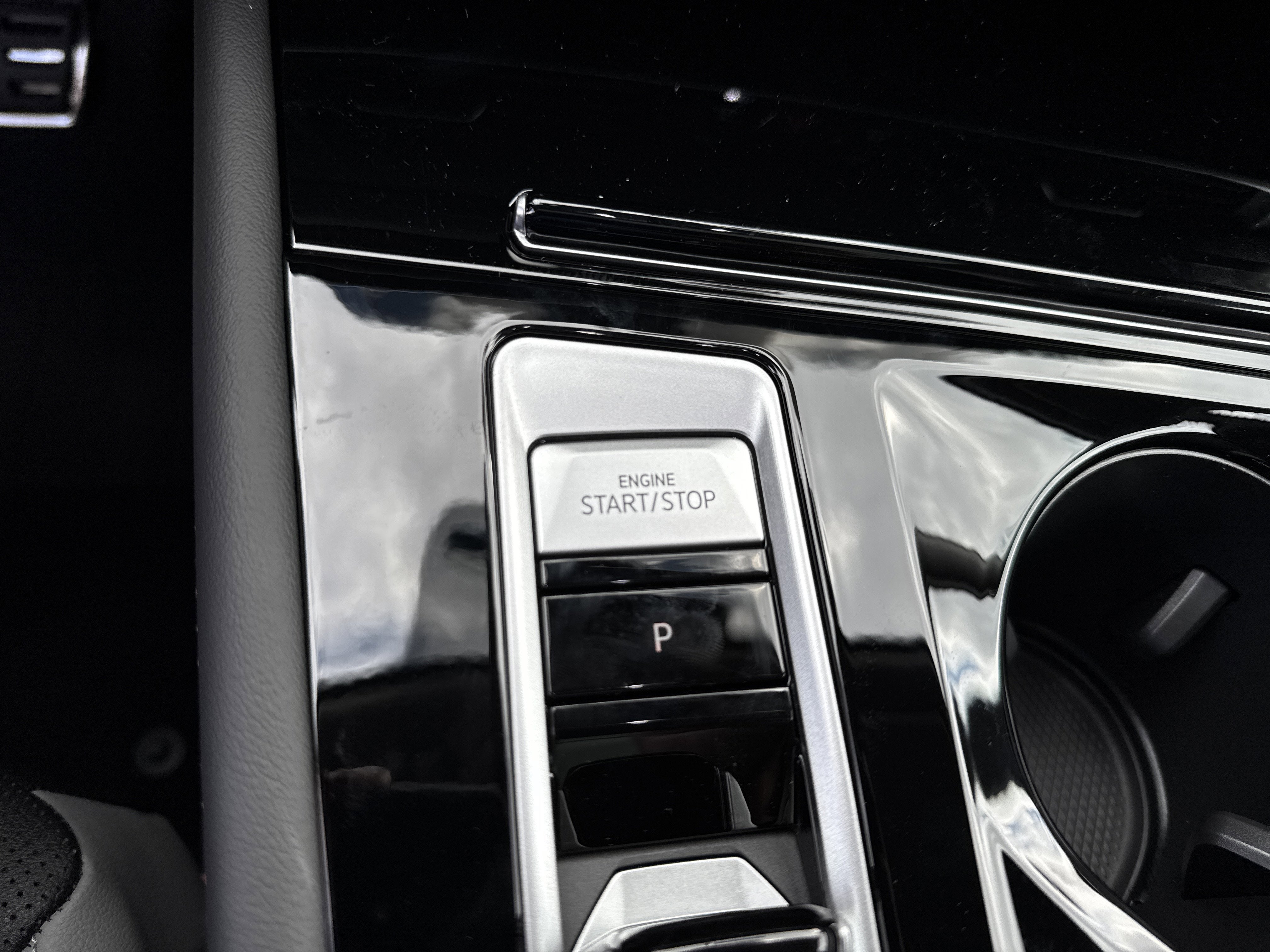 2026 Volkswagen Atlas 2.0T Peak Edition 4MOTION