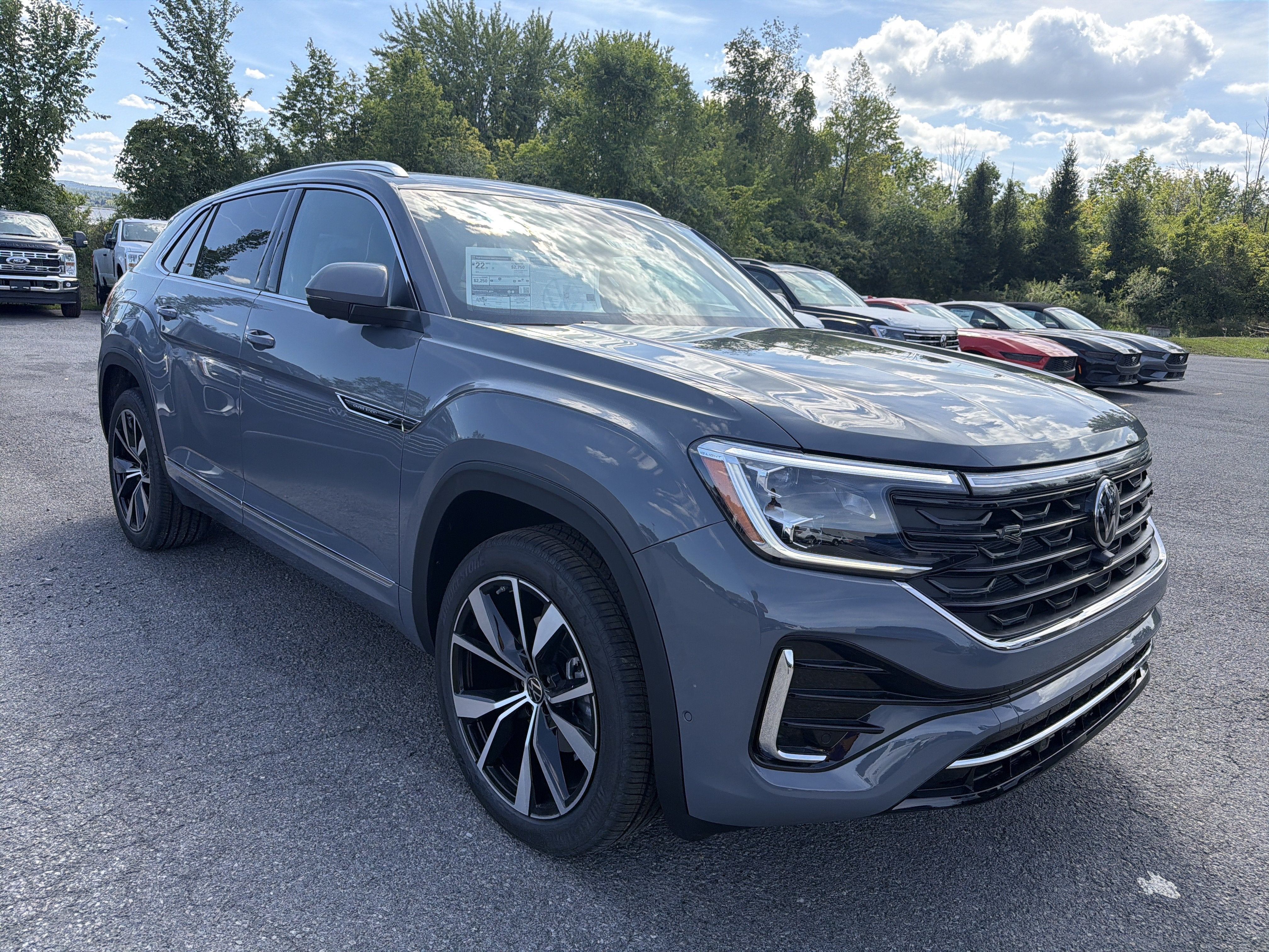 2026 Volkswagen Atlas Cross Sport 2.0T SEL Premium R-Line 4MOTION