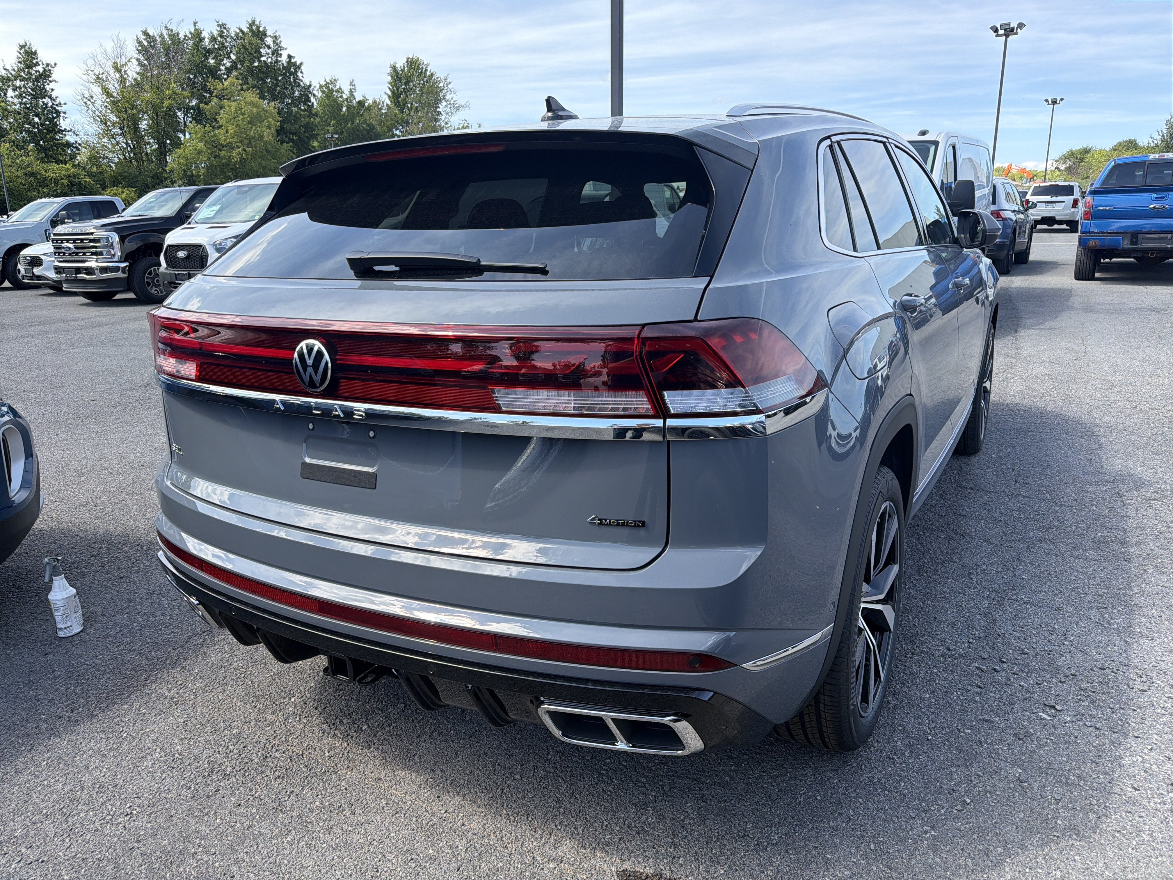 2026 Volkswagen Atlas Cross Sport 2.0T SEL Premium R-Line 4MOTION