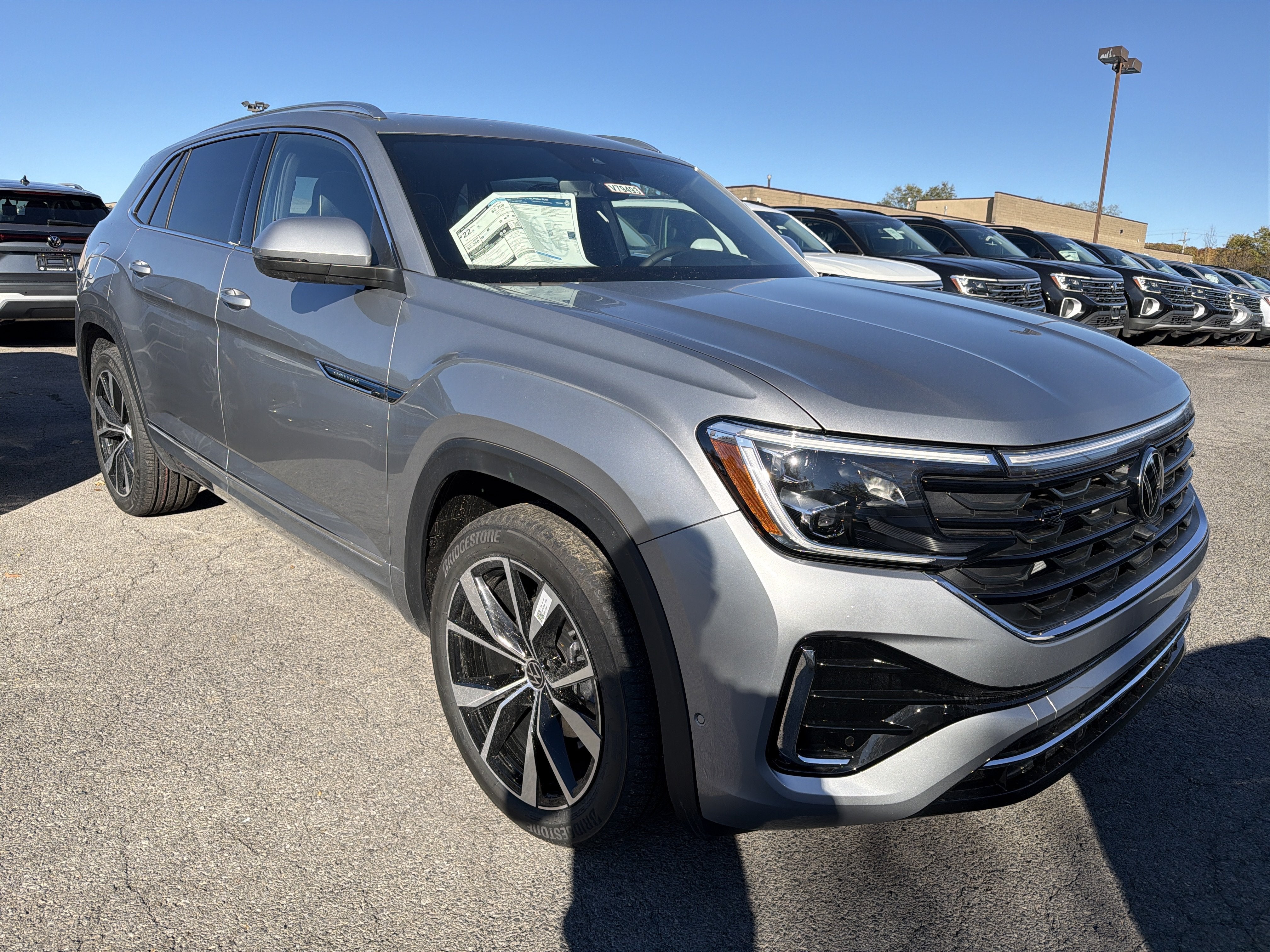 2026 Volkswagen Atlas Cross Sport 2.0T SEL Premium R-Line 4MOTION