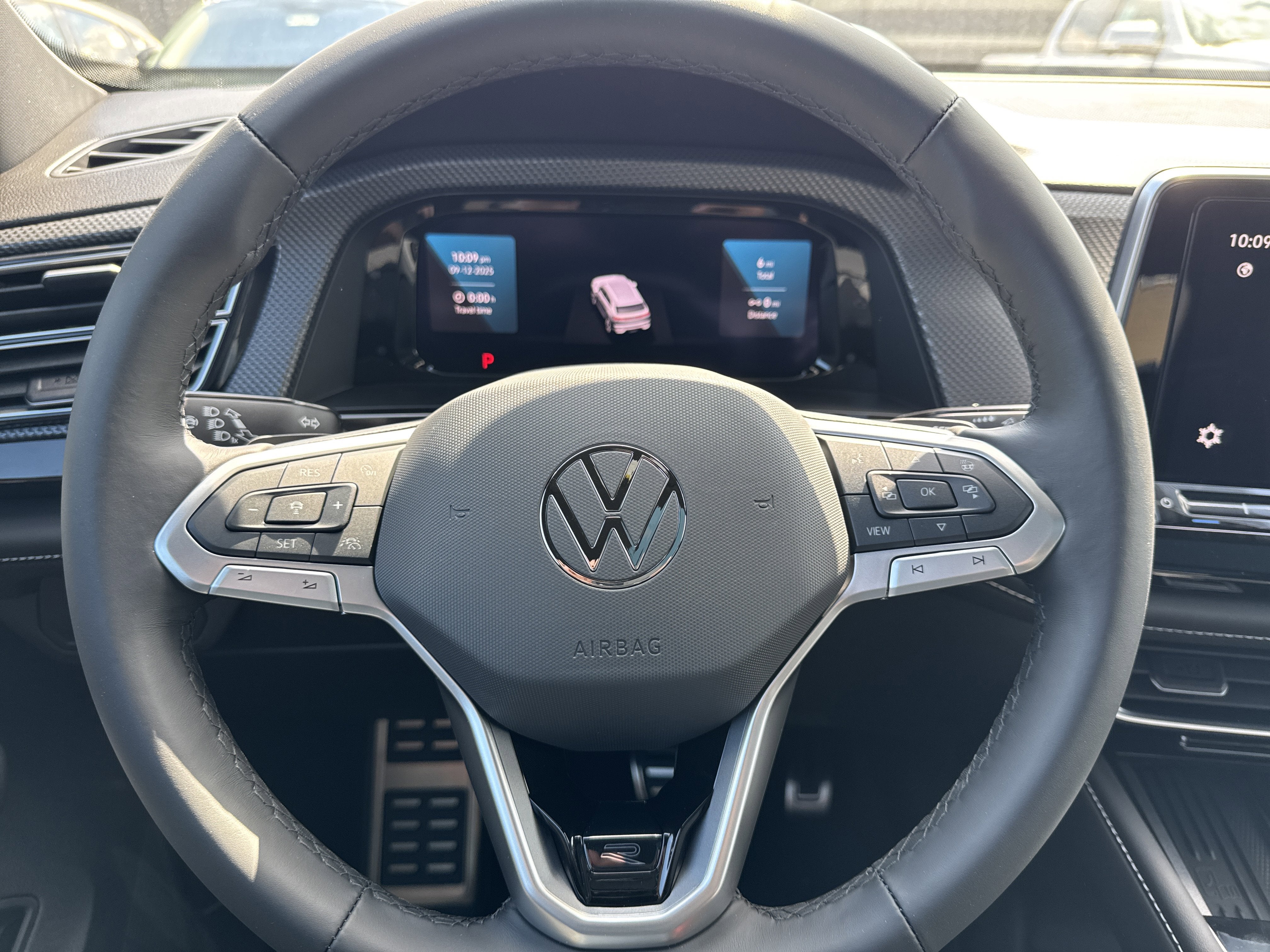 2026 Volkswagen Atlas Cross Sport 2.0T SEL Premium R-Line 4MOTION