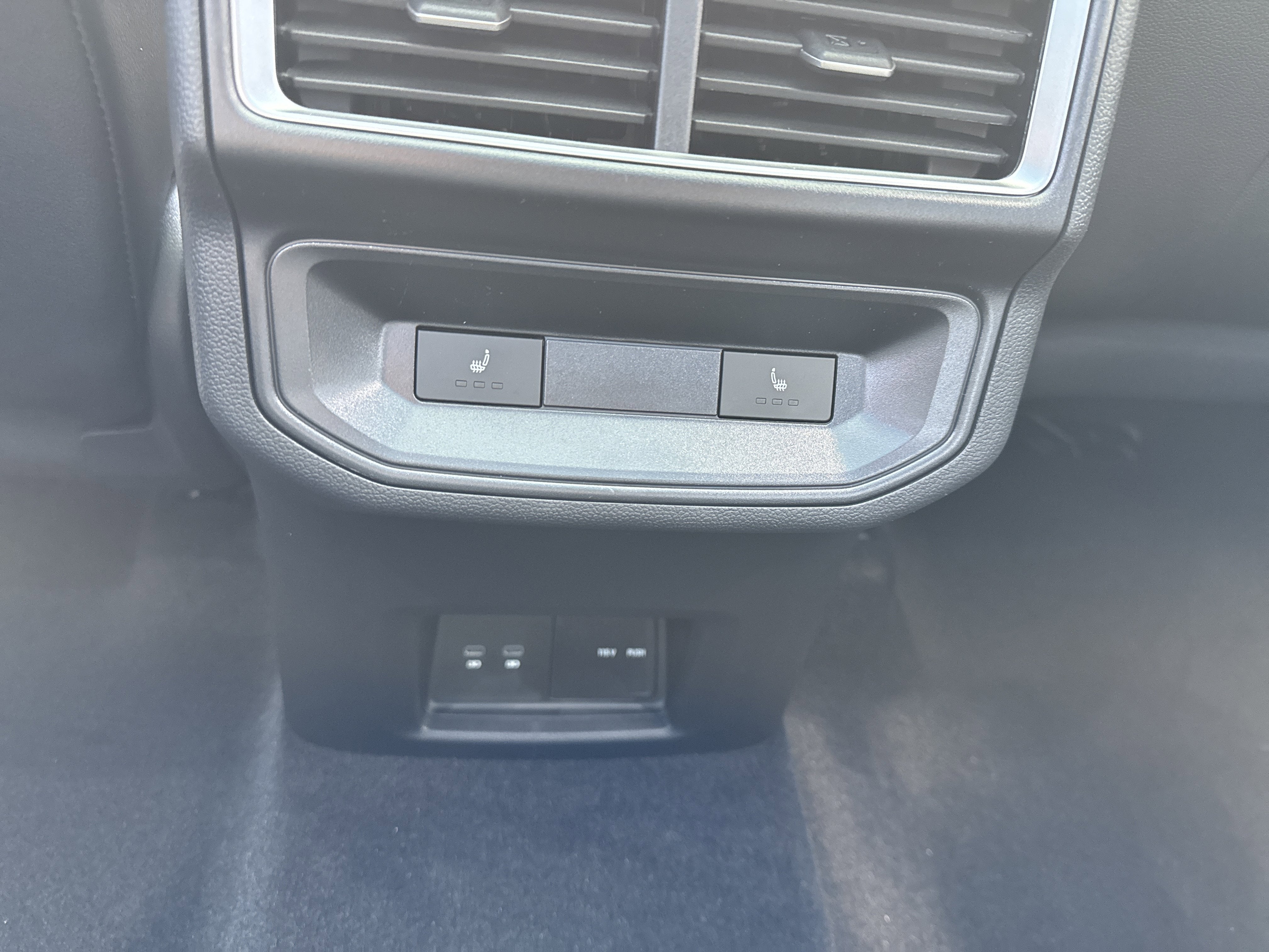 2026 Volkswagen Atlas Cross Sport 2.0T SEL Premium R-Line 4MOTION