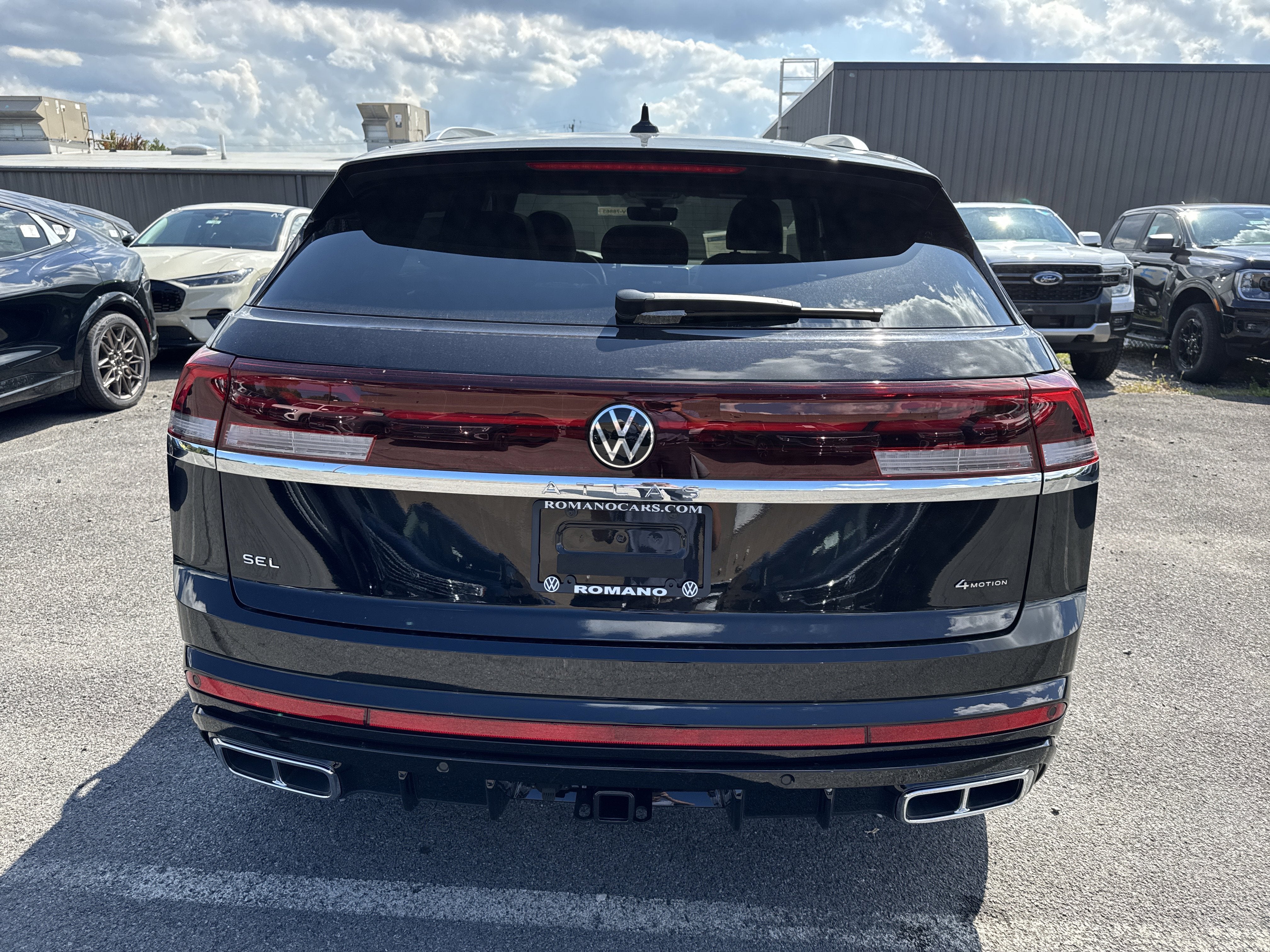2026 Volkswagen Atlas Cross Sport 2.0T SEL Premium R-Line 4MOTION