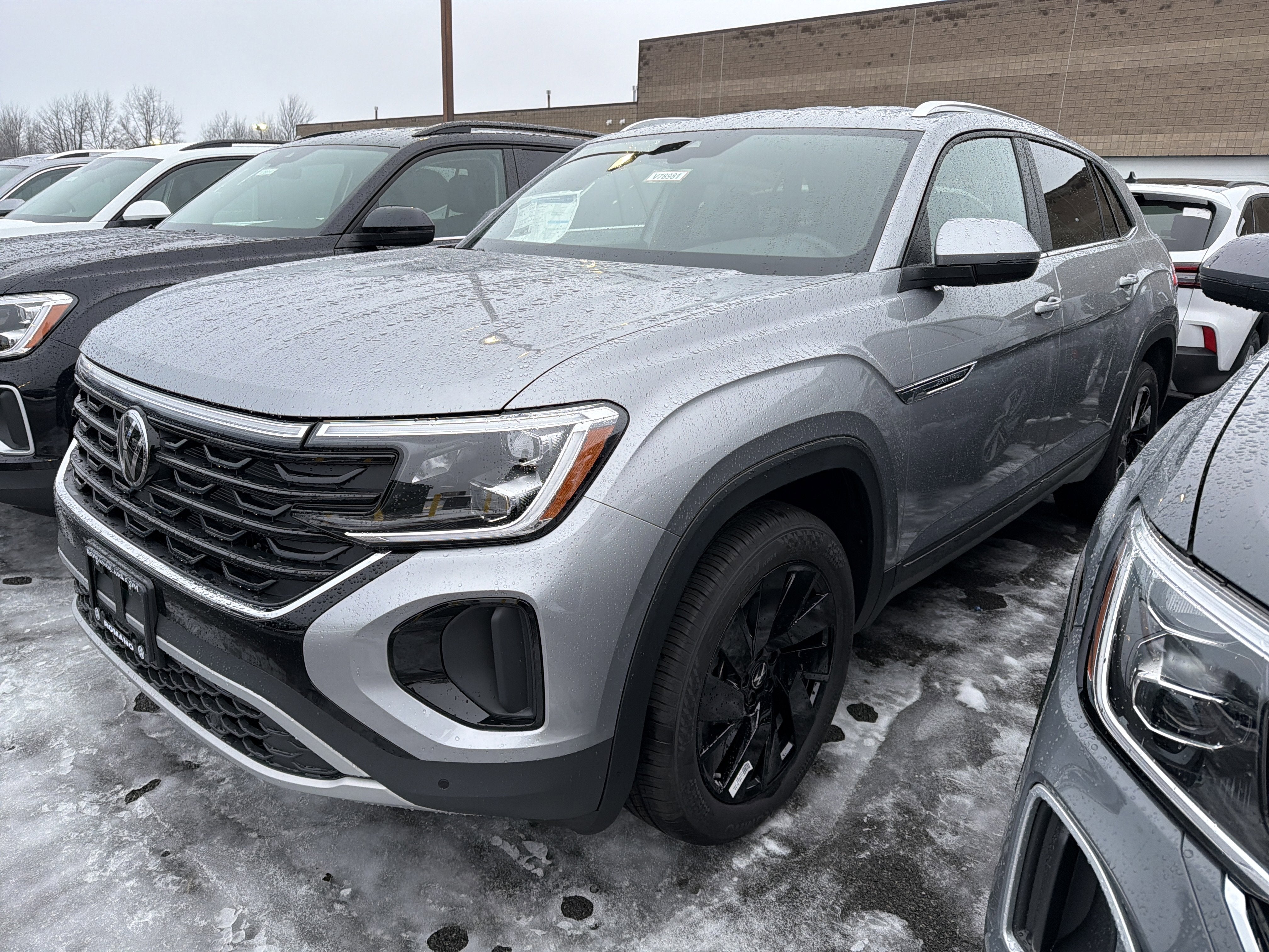 2026 Volkswagen Atlas Cross Sport 2.0T SE w/Technology 4MOTION